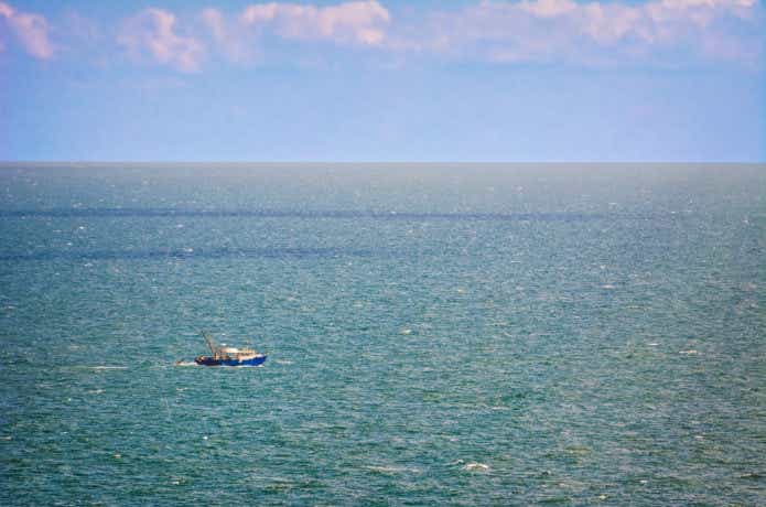 大海原に釣りに出掛けよう
