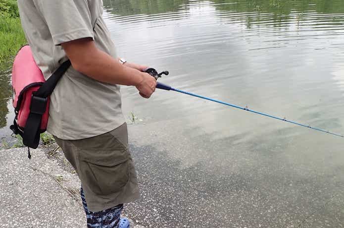 ルアーをアクション