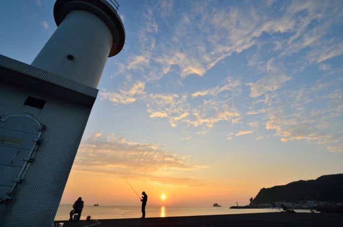 灯台の下で釣り