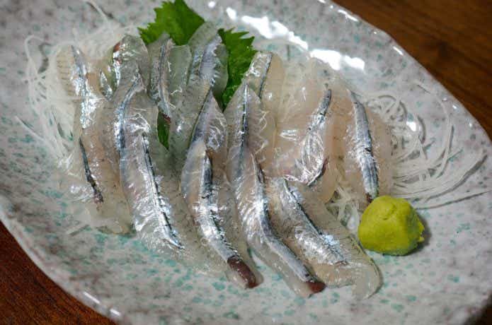 サヨリのお刺身の画像