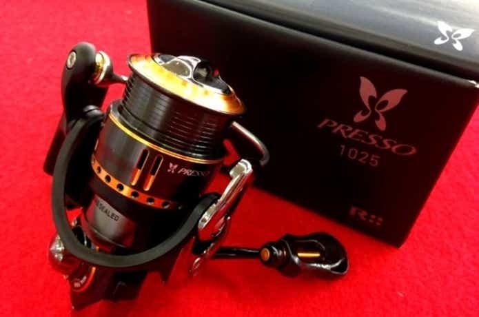 Daiwa 細かく 14プレッソ 1025 スピニングリール