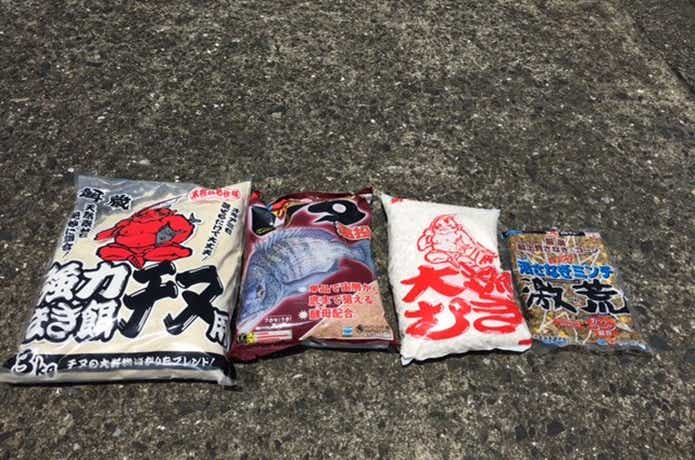 ダンゴ釣りで使うエサ