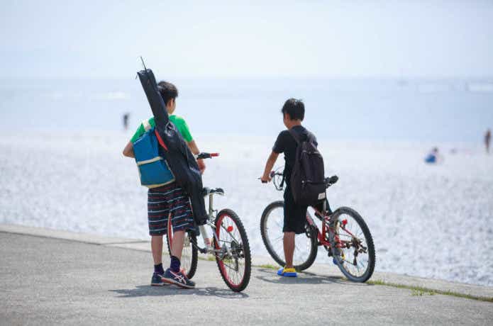 少年と釣り