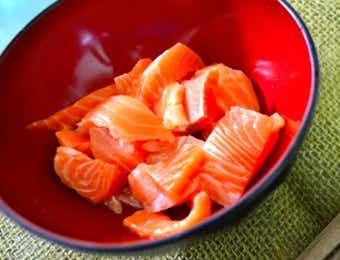 ヤシオマスの刺身