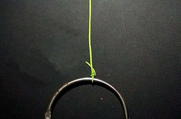 サルカン結びの結び方手順4の画像