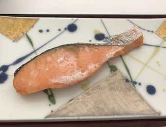 ヤシオマスの塩焼き