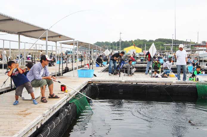 海釣りぽーとのイケス