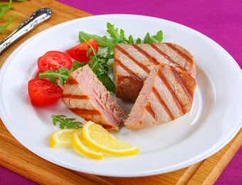 キハダマグロのステーキの画像