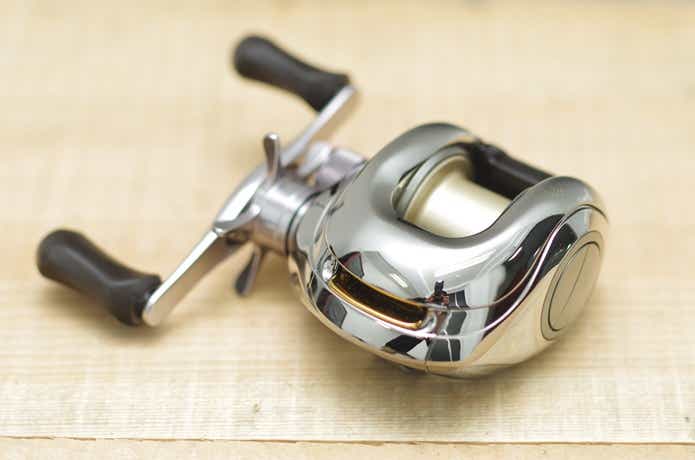 シマノ SHIMANO 初代 アンタレス 右巻き - リール