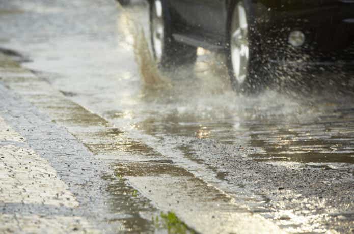 車　雨
