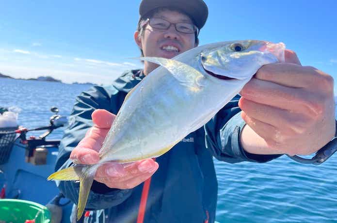 釣れたシマアジ