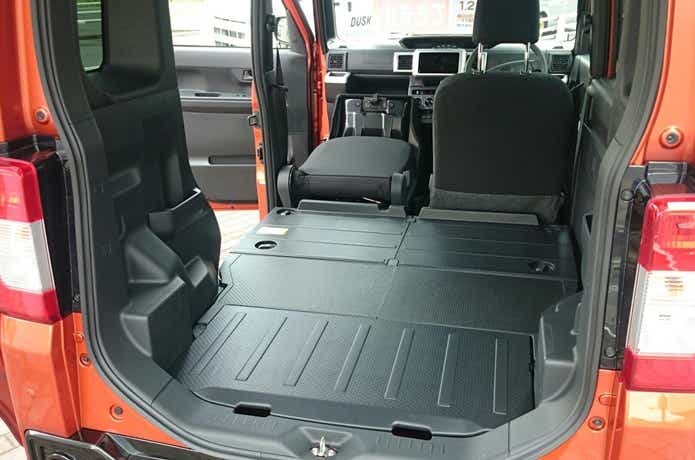 フルフラットにできる車