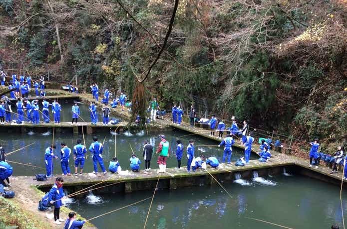 千早川マス釣り場の団体釣り場