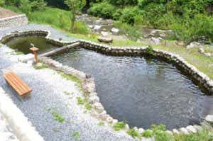 トラウトファーム秋川の釣り池