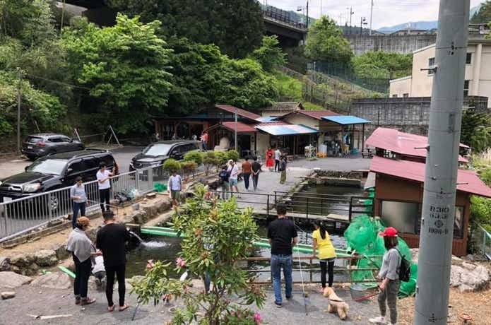 奥多摩釣り堀CAFE二見の画像