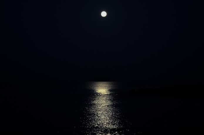 月明りの夜