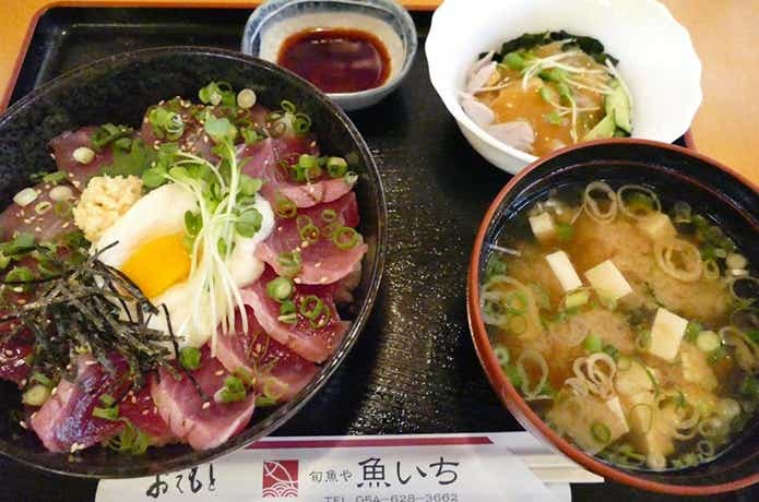 カツオ丼