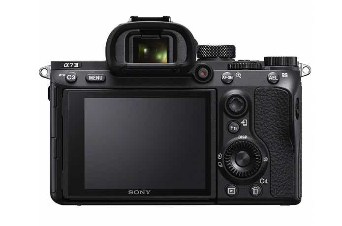 SONY α7 III