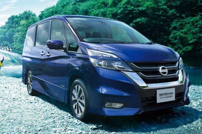 日産のセレナ