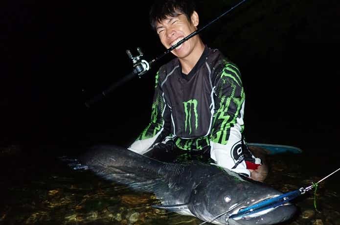 20キロをこえる国産巨大魚「ビワコオオナマズ」を“わずか3日間”で追い求めた釣行記 | TSURI HACK[釣りハック]