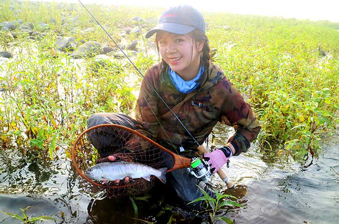 本流でヒットした山女