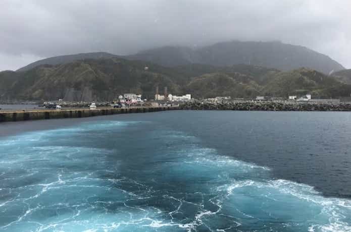 神津島の港