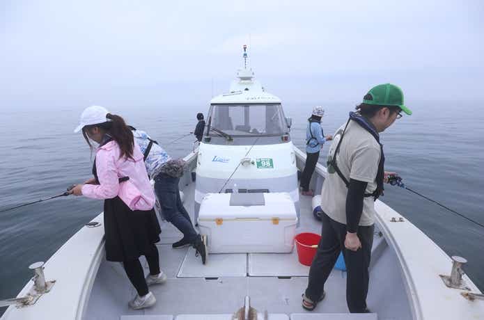 船の釣り座の画像