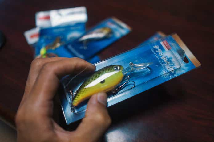 ダイソー　ルアー