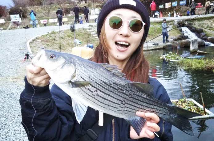 宮城アングラーズヴィレッジ】で“あの魚”が釣れる！？レア魚が釣れる管理釣り場に行ってきた | TSURI HACK[釣りハック]