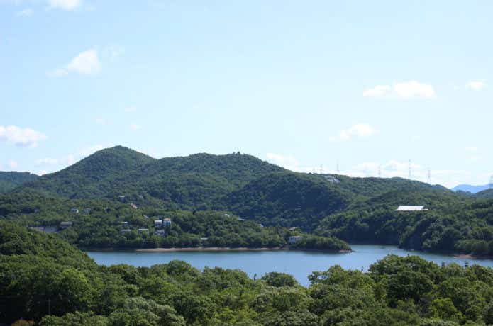 東条湖