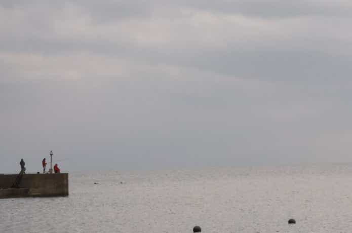 外洋（ニアディープなポイント）に面した防波堤