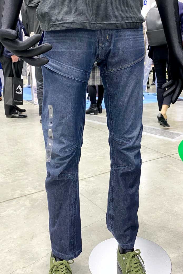 ワークマン　2020　新作　デニムパンツ