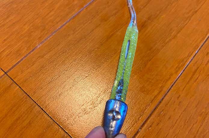 ワームの刺し方の画像
