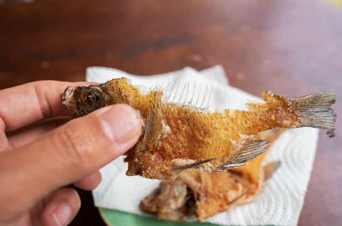 ブルーギル 素揚げ