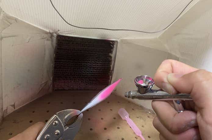 エアブラシで塗装