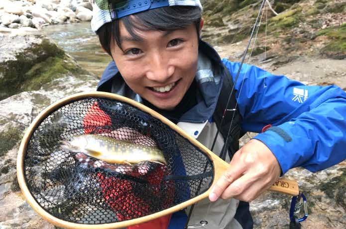 渓流ルアーフィッシングの画像