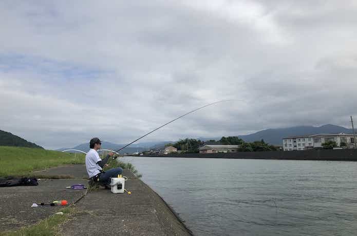 エビ撒き釣りの画像