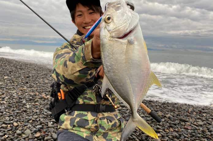 メッキ釣りまるわかり講座！基礎知識やおすすめルアー、釣り方・動作まで徹底解説 | TSURI HACK[釣りハック]