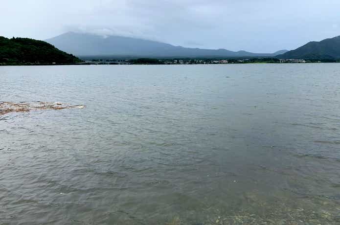 河口湖のハワイ前