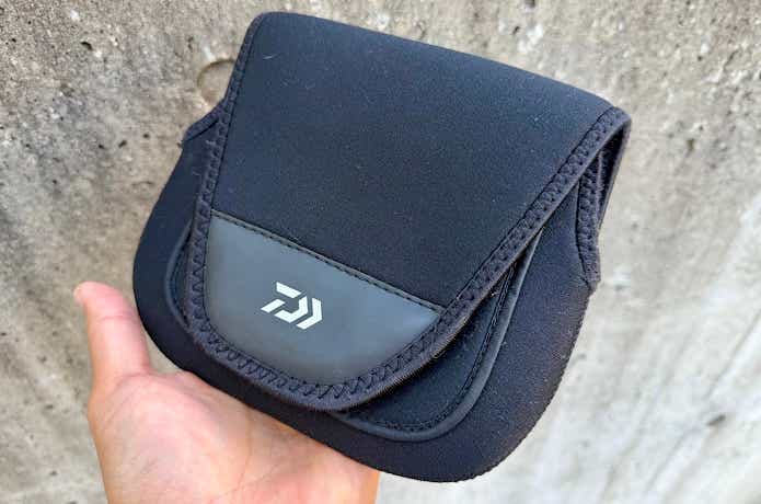ネオプレン製のリールケース