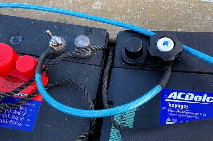 バス釣りのエレキで使う「バッテリー」の全て。選び方・繋ぎ方・充電 