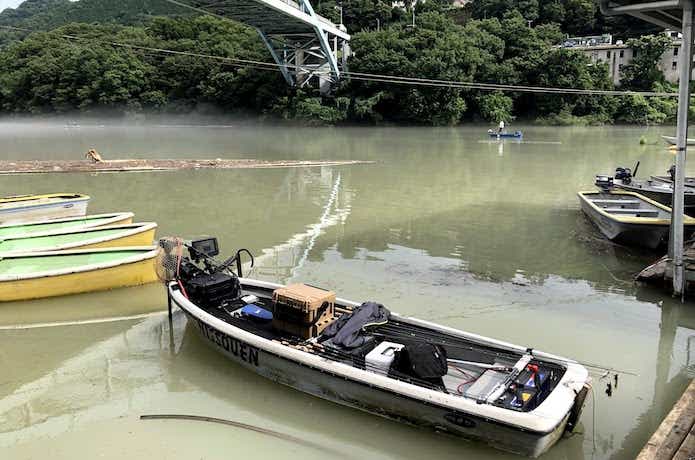 バス釣りのエレキで使う「バッテリー」の全て。選び方・繋ぎ方・充電方法などの取り扱い方まとめ | TSURI HACK[釣りハック]