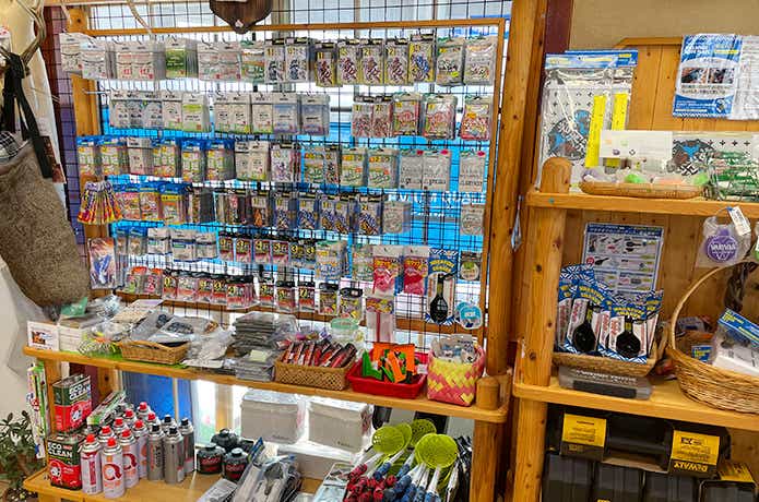 岩洞湖レストハウスで買える釣り具