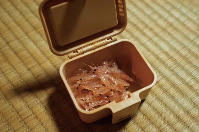 エサ　ケース
