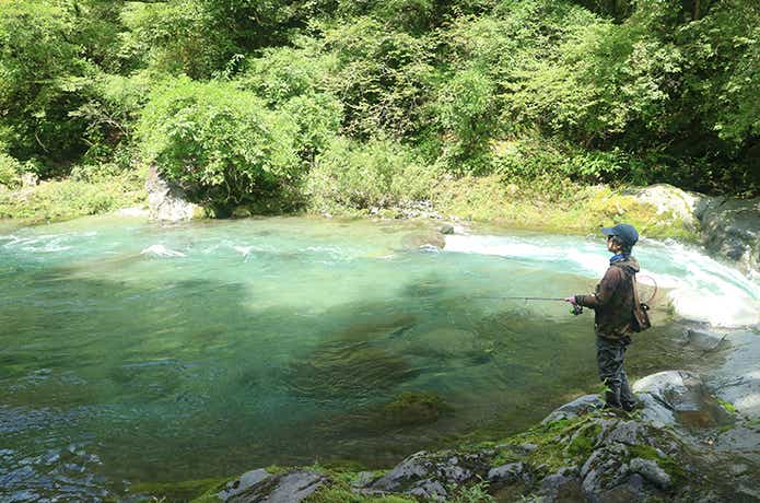 渓流　水深