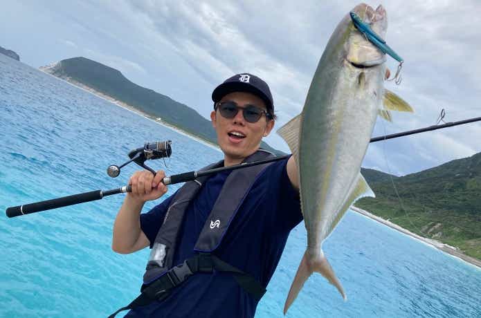 徹湾バイブレーション2 42gで釣ったカンパチ