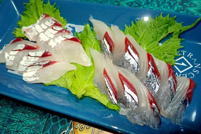 ダツ　刺身