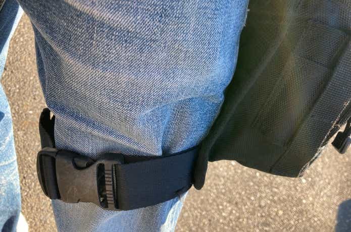 レッグバッグ