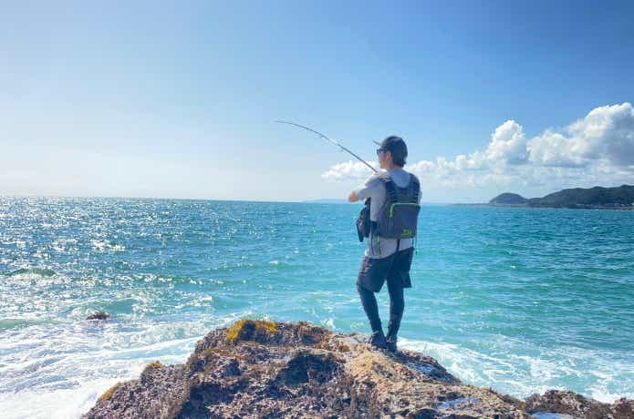 磯釣りにおすすめのフローティングベスト（ゲームベスト）｜磯で膨張式ライフジャケットは危険？！ | 【TSURI HACK】日本最大級の釣りマガジン -  釣りハック