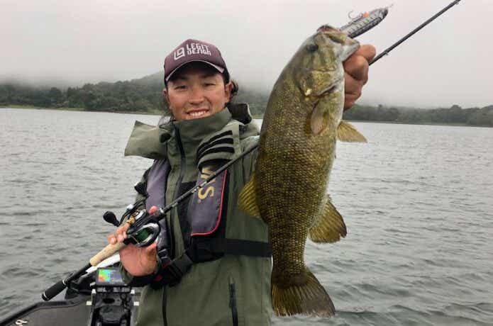 スモールマウスバスとペンシルベイト